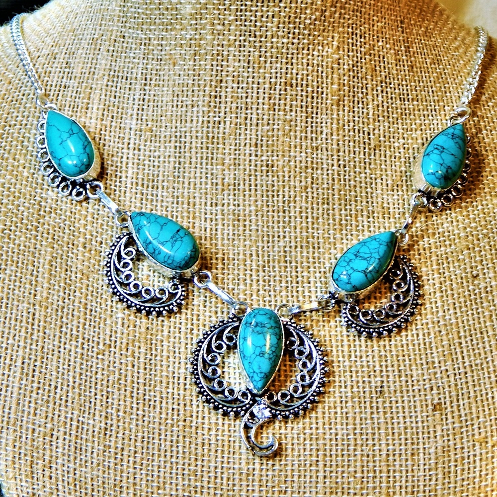 Fancy Faux Turquoise Stone Silver Necklace